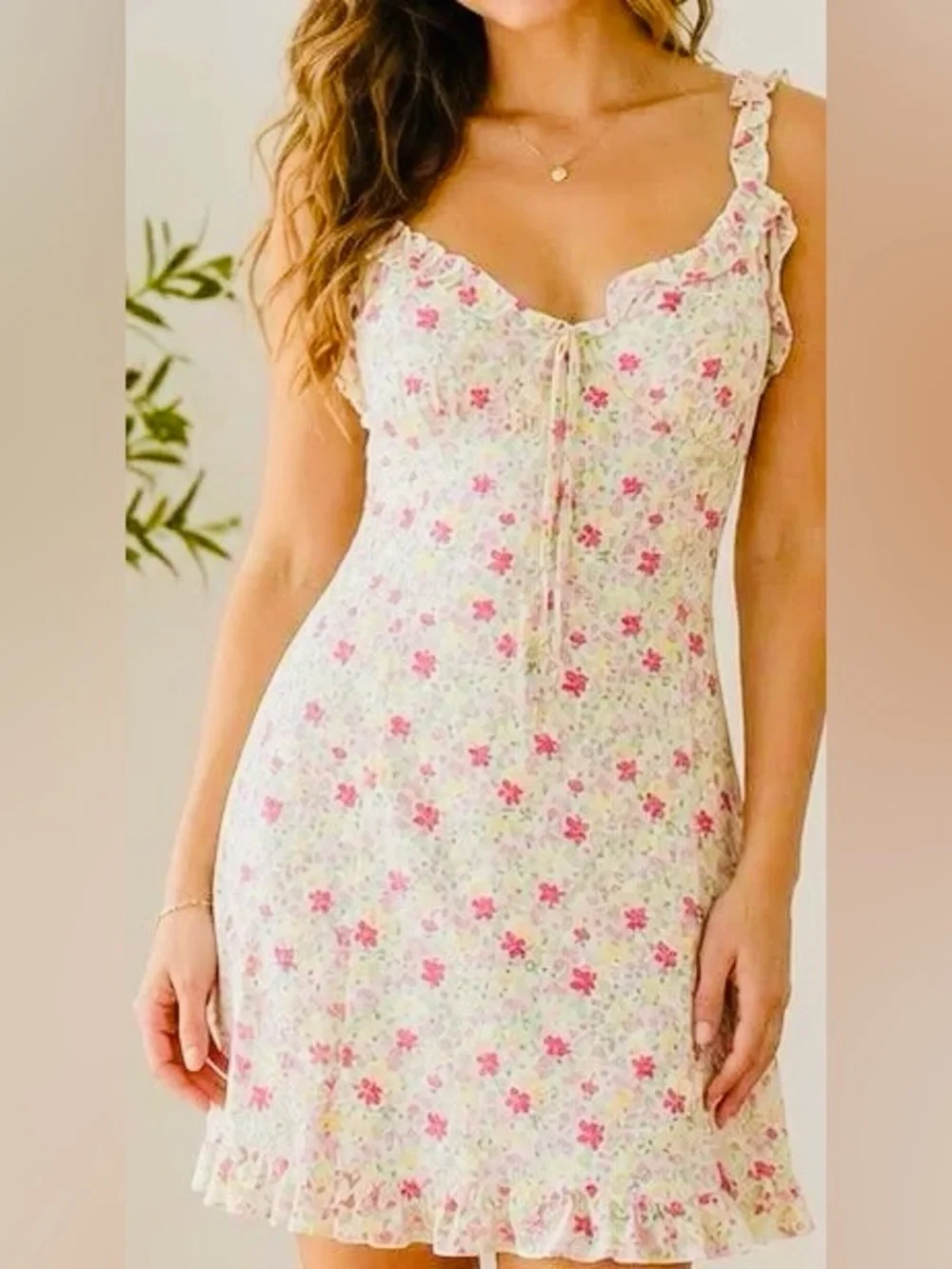 Charlie Holiday Floral Ruffle Mini Dress EUC - Picture 3 of 16